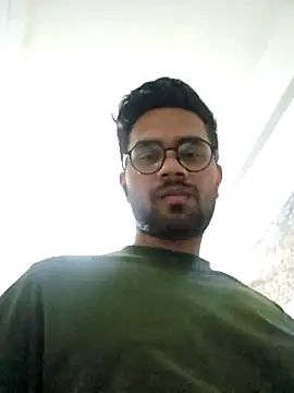 Snapshot of ayush292000 chatting on March 21, 2025, 6:40 pm ayush292000 online show from March 21, 2025, 6:40 pm