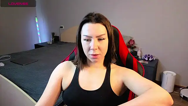 Snapshot of meganluss chatting on February 20, 2026, 4:31 am meganluss online show from February 20, 2026, 4:31 am