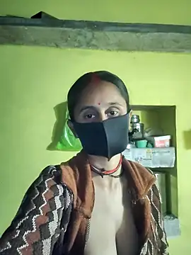 Divya Chandok online show from November 16, 2025, 4:45 pm