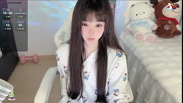 Snapshot of Milla-z chatting on February 6, 2026, 7:59 am Milla-z online show from February 6, 2026, 7:59 am