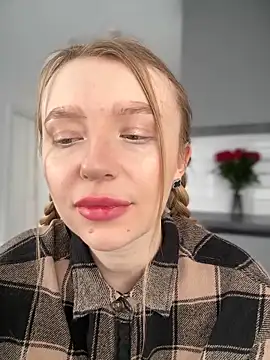 EvaBrooklyn online show from March 12, 2025, 9:02 am