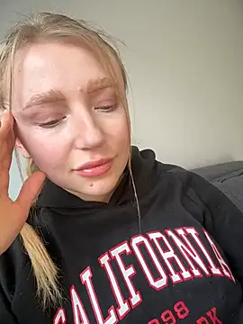 EvaBrooklyn online show from March 14, 2025, 2:08 pm