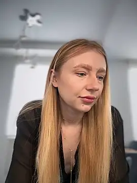 EvaBrooklyn online show from March 23, 2025, 7:42 am