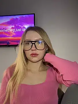 EvaBrooklyn online show from March 15, 2025, 3:59 pm