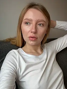 EvaBrooklyn online show from March 16, 2025, 2:22 pm