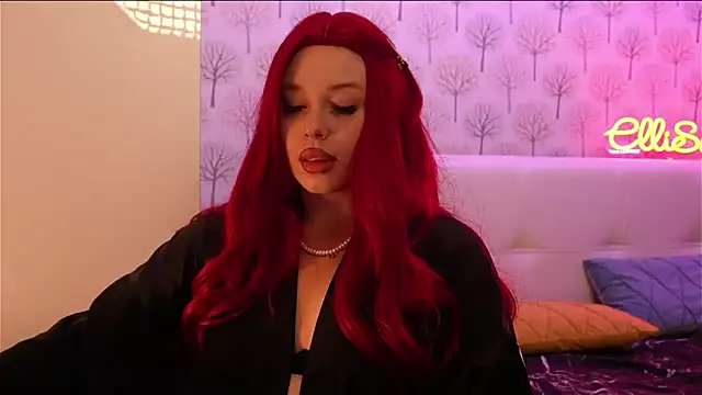 ElliSweetTease online show from September 25, 2025, 6:30 am