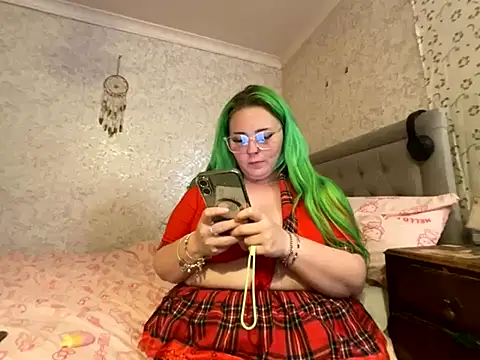 Snapshot of itsonlykjade chatting on October 14, 2025, 8:31 pm itsonlykjade online show from October 14, 2025, 8:31 pm