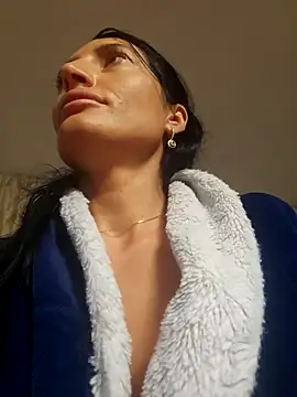 Snapshot of zoeylarkens chatting on November 19, 2025, 6:30 pm zoeylarkens online show from November 19, 2025, 6:30 pm