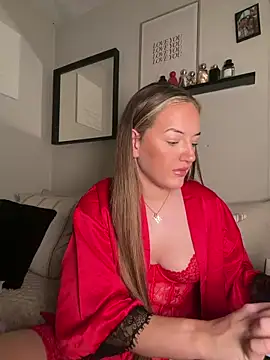 MissMaisiex online show from February 12, 2026, 7:57 pm