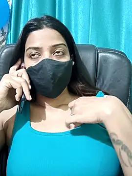 Snapshot of CRAZY__BITE chatting on December 3, 2025, 1:21 pm CRAZY BITE online show from December 3, 2025, 1:21 pm