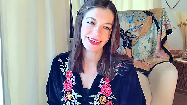 Snapshot of Rosemarie_Blu chatting on May 23, 2026, 6:12 am Rosemarie Blu online show from May 23, 2026, 6:12 am