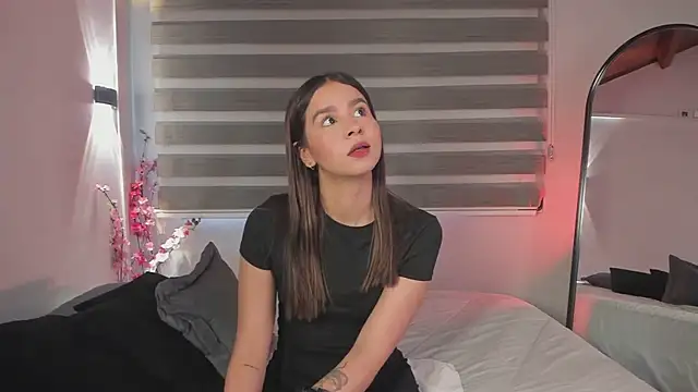 sweet obsession   online show from October 7, 2025, 7:48 pm