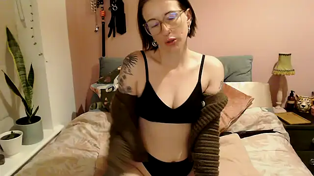 BlaireBarbi online show from November 3, 2025, 6:55 pm