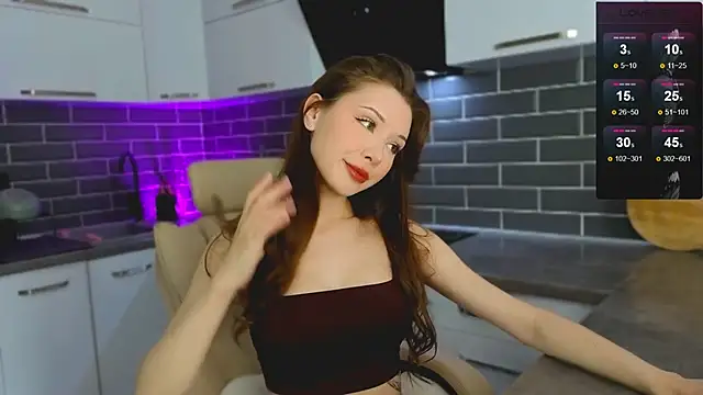 EmmaVictori1 online show from May 18, 2026, 9:36 am