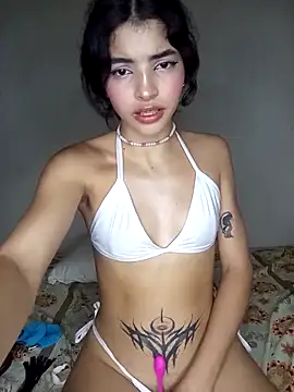 Im Tiffany1 online show from March 12, 2025, 10:37 am