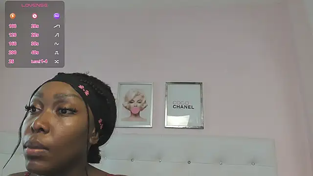 Snapshot of RitaGibsonn chatting on March 3, 2026, 7:32 pm RitaGibsonn online show from March 3, 2026, 7:32 pm