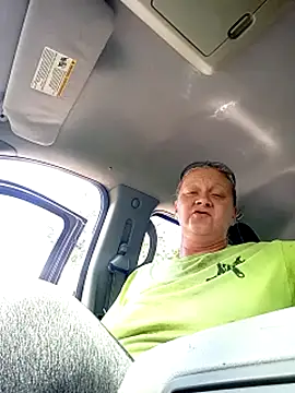 wetnwildforyou online show from October 7, 2025, 4:19 pm