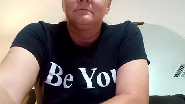 wetnwildforyou online show from October 26, 2025, 5:46 pm