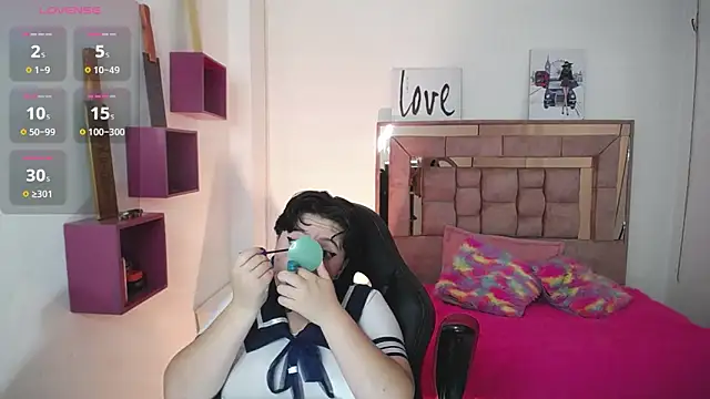 safyka online show from October 17, 2025, 2:04 am