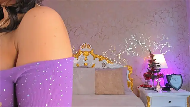 ScarlettWallace online show from December 19, 2025, 9:06 pm