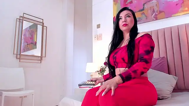 Snapshot of SeleneLujan chatting on October 8, 2025, 11:56 am SeleneLujan online show from October 8, 2025, 11:56 am