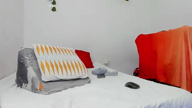 Snapshot of damian_c12 chatting on March 3, 2025, 3:05 am damian c12 online show from March 3, 2025, 3:05 am