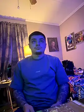 papiVilla23 online show from December 16, 2025, 10:36 pm