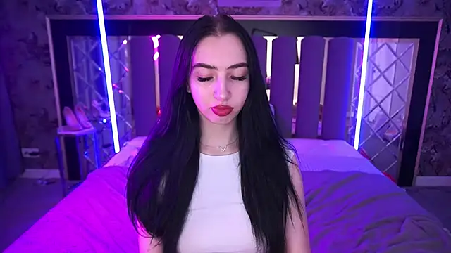 WildKittenX  online show from March 4, 2026, 6:43 am