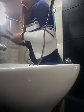 Snapshot of Mila_LS chatting on October 25, 2025, 1:12 pm Mila LS online show from October 25, 2025, 1:12 pm