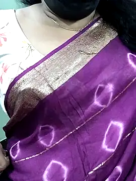 abinaya26 online show from November 17, 2025, 1:37 pm