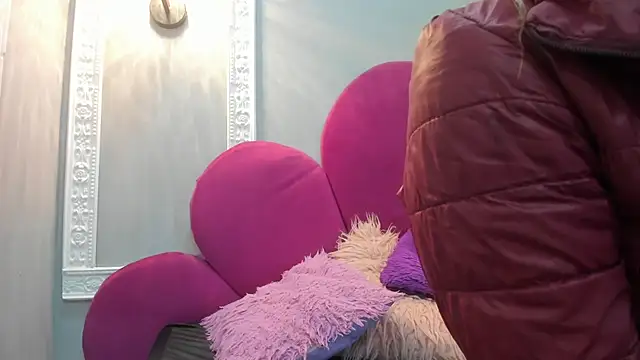 Bonniie 22 online show from January 7, 2026, 2:00 pm