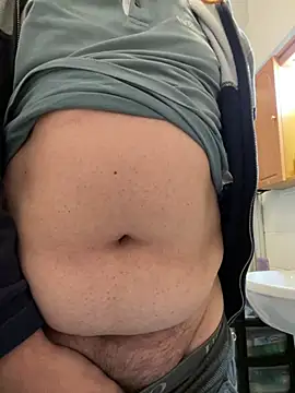 Snapshot of littletoy64 chatting on March 2, 2025, 10:47 am littletoy64 online show from March 2, 2025, 10:47 am