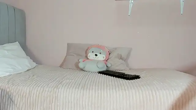 Snapshot of mary_cute9 chatting on October 9, 2025, 12:28 pm mary cute9 online show from October 9, 2025, 12:28 pm