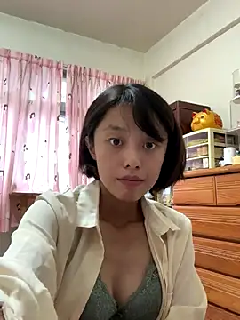 ladypaggy online show from October 21, 2025, 7:19 am