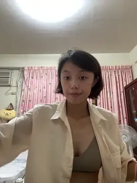 ladypaggy online show from October 7, 2025, 11:11 am