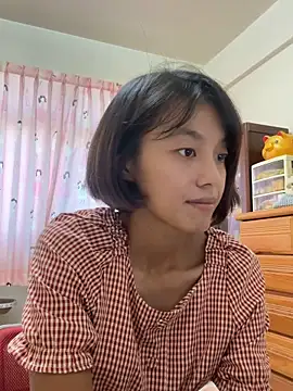 ladypaggy online show from October 13, 2025, 6:15 am