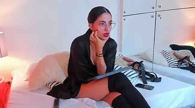 Angell-Bell- online show from March 13, 2025, 9:48 pm