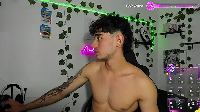 Snapshot of Noah_milleer chatting on April 4, 2026, 9:21 pm Noah milleer online show from April 4, 2026, 9:21 pm