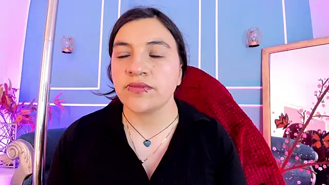 TaraTaylorr online show from April 29, 2026, 3:11 am