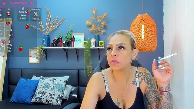 yessila parker online show from June 6, 2026, 8:52 am