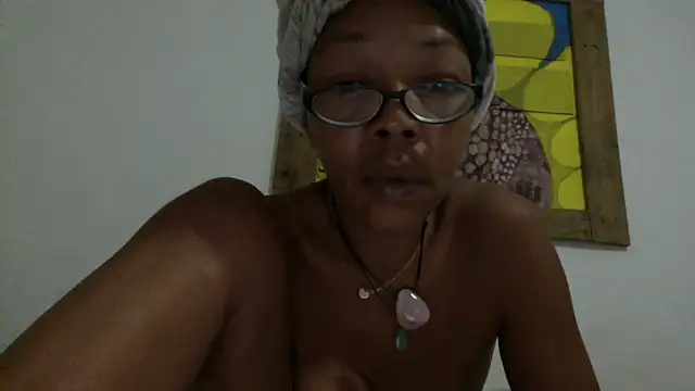 Ladyzee25 online show from September 19, 2025, 2:48 am