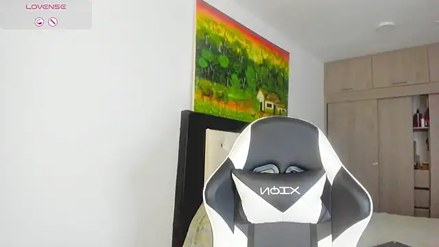 CarolinneFiotti online show from January 19, 2026, 2:54 pm