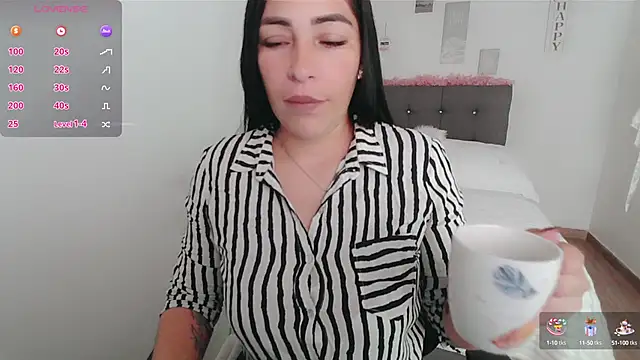 Snapshot of luna_lgomez_ chatting on October 9, 2025, 12:17 pm luna lgomez online show from October 9, 2025, 12:17 pm