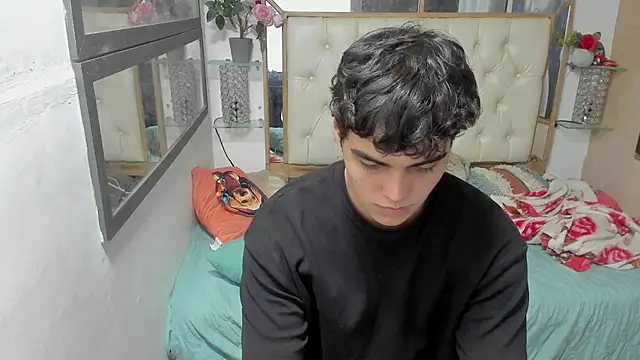 Snapshot of heiker_ chatting on October 26, 2025, 2:23 am heiker online show from October 26, 2025, 2:23 am