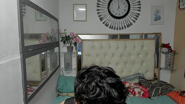 Snapshot of heiker_ chatting on October 19, 2025, 3:09 am heiker online show from October 19, 2025, 3:09 am