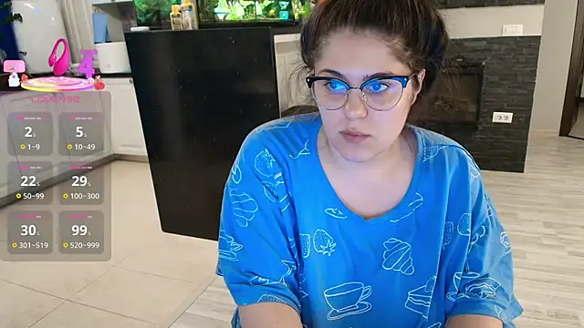 Layla- online show from April 21, 2026, 9:38 am