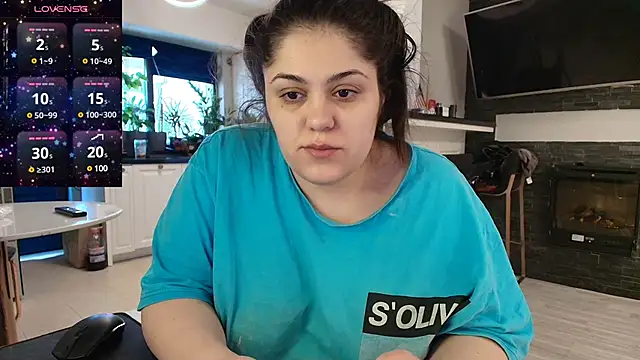 Layla- online show from February 11, 2025, 9:52 am