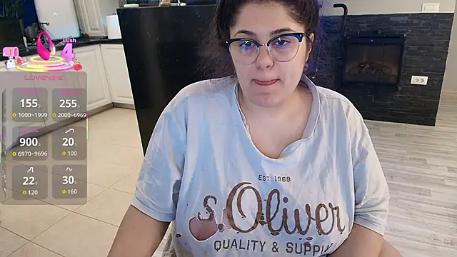 Layla- online show from March 3, 2026, 9:38 am