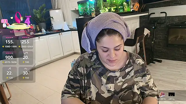 Layla- online show from June 4, 2026, 6:34 pm