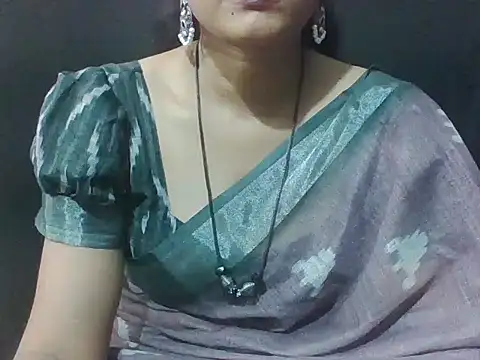 Snapshot of sugandha_bhabhi chatting on April 1, 2026, 4:59 pm sugandha bhabhi online show from April 1, 2026, 4:59 pm
